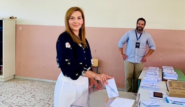 Ψήφισε η Στέλλα Μπίζιου